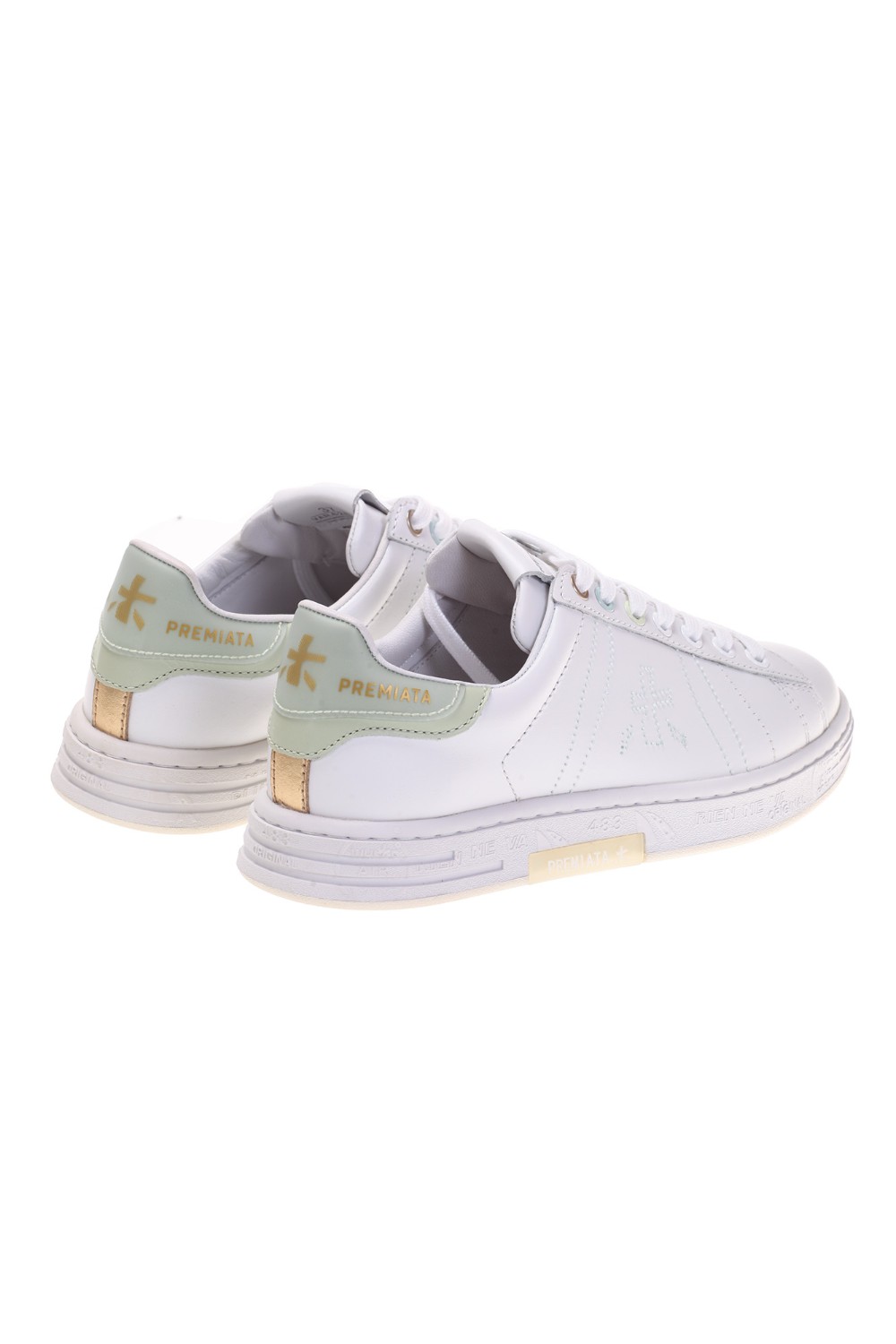shop PREMIATA Saldi Scarpa: Premiata sneakers "Russelld 6264".
Pelle bianca, occhielli colorati e bi-materiale sul topponcino firmato PREMIATA. 
Altezza Suola 3 cm.
Fusbet interno 24,3 cm.
Composizione Suola: 95% Gomma 5% TPU
Composizione Tomaia: 95% Pelle di vitello 5% PU
Composizione Fodera: 100% Pelle di capra
Fabbricato in Vietnam.. RUSSELLD-6264 number 5618257